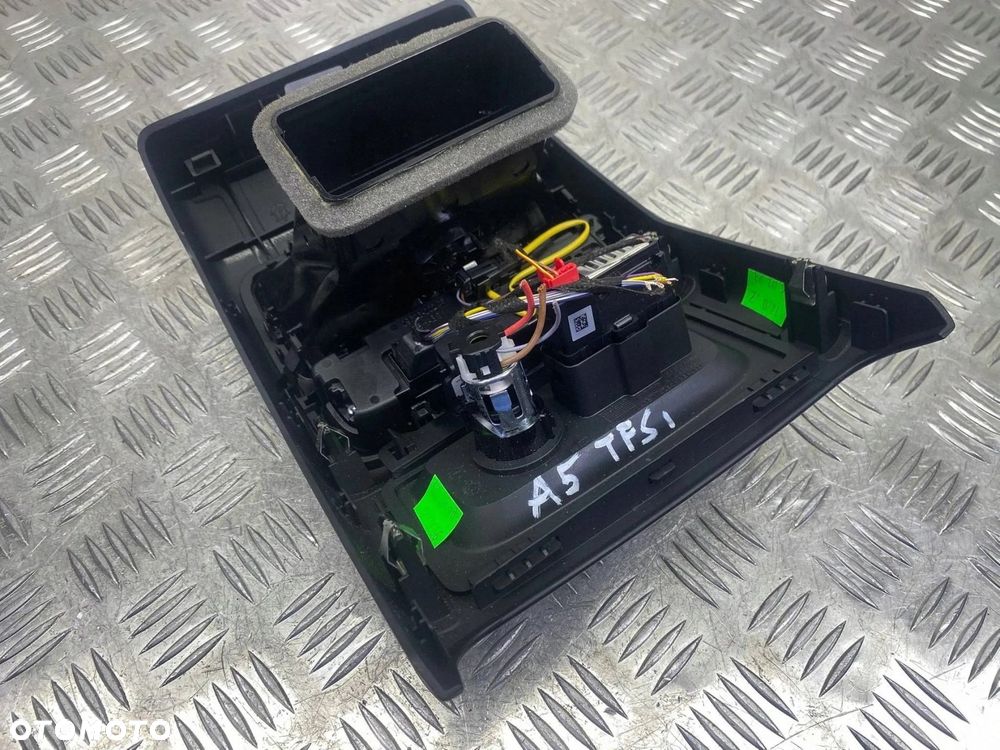 KRATKA NAWIEWU TYŁ TYLNA TUNELU USB GNIAZDO 12V AUDI A5 S5 RS5 8W - 14