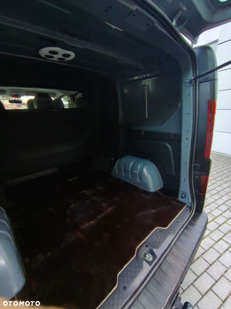 Renault Trafic - 22
