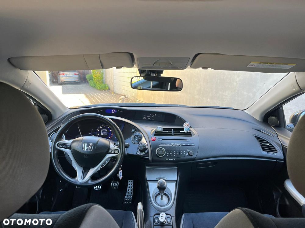 Honda Civic 1.8 Comfort - 11