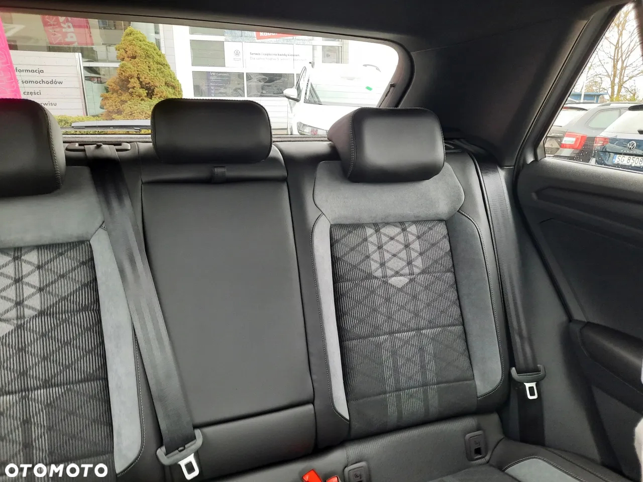 Volkswagen T-Roc 1.5 TSI R-Line DSG - 18