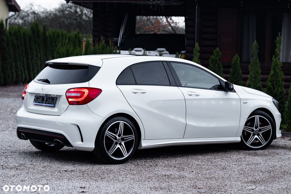 Mercedes-Benz Klasa A 250 (BlueEFFICIENCY) 7G-DCT AMG Sport - 9