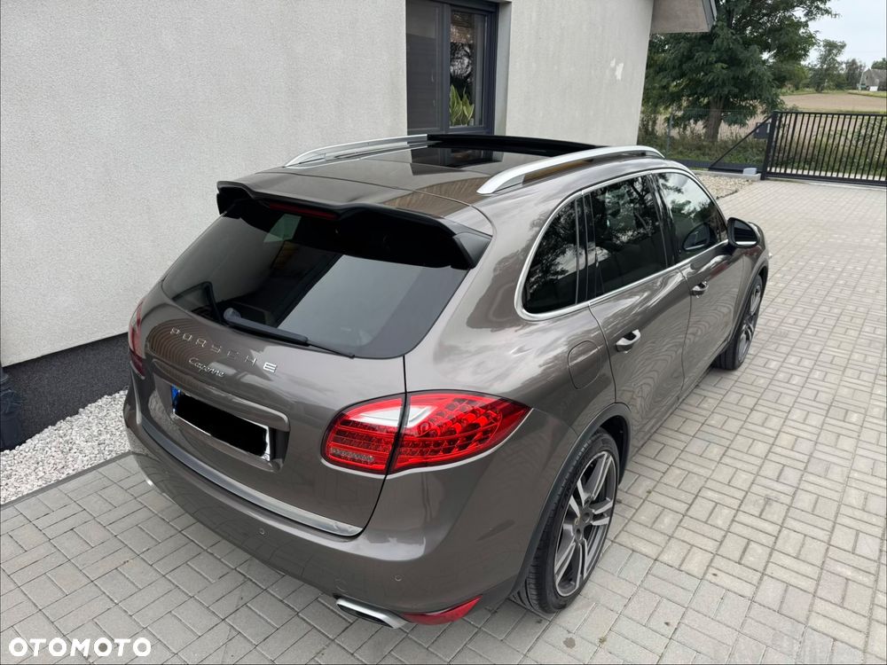Porsche Cayenne - 8