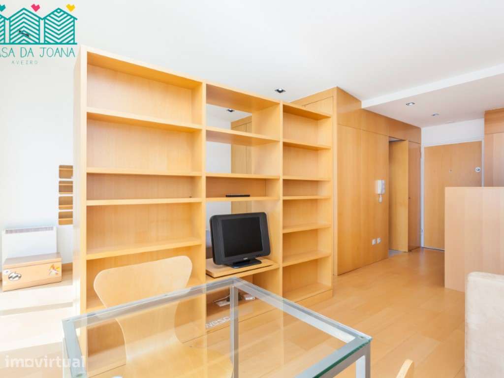 Apartamento T0 com Lugar de Garagem no Porto - Grande imagem: 5/24