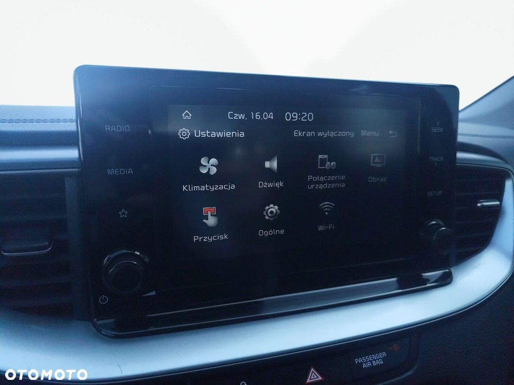 Kia Ceed - 26