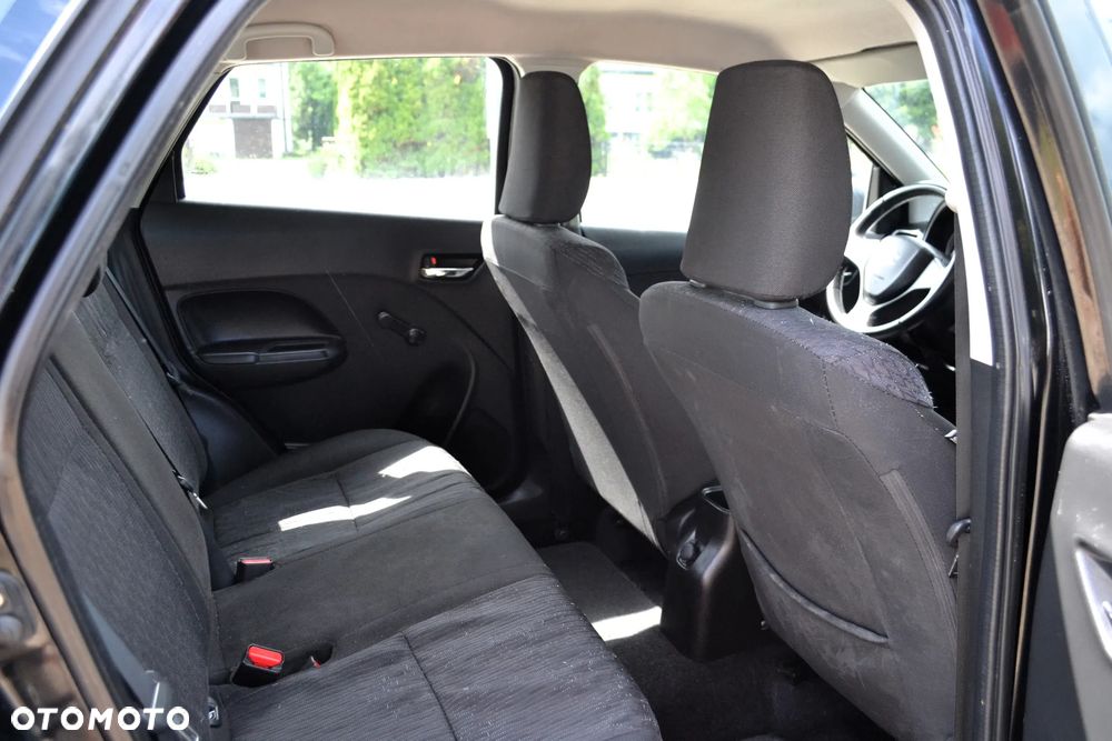Suzuki Baleno 1.2 Dualjet Club - 10