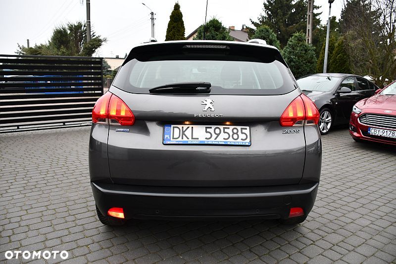 Peugeot 2008 1.6 BlueHDi Style - 30