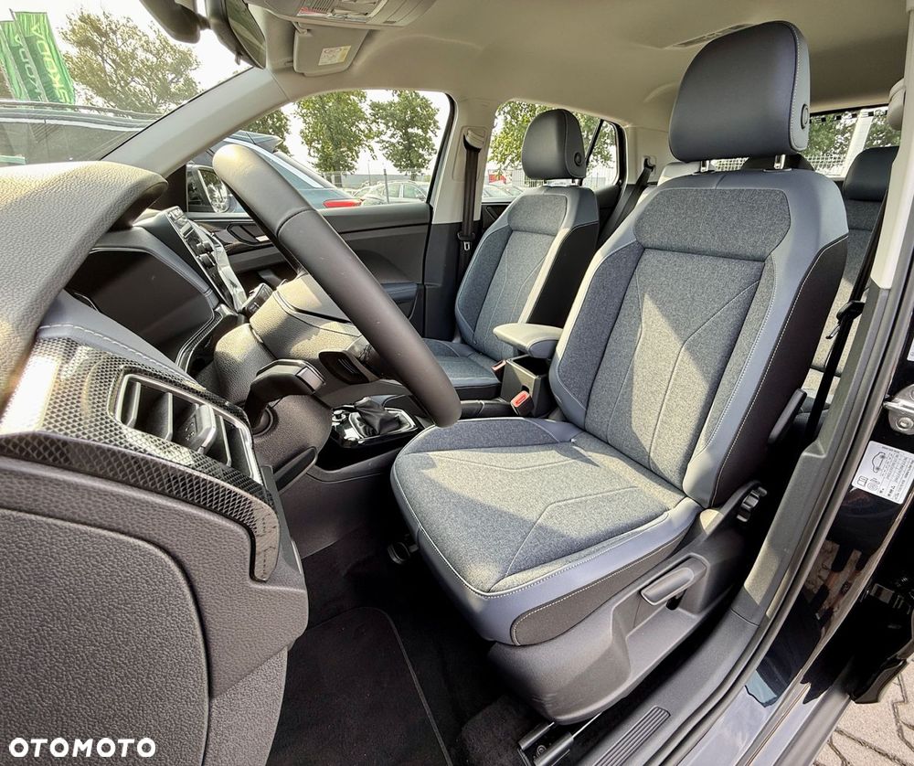 Volkswagen T-Cross - 12