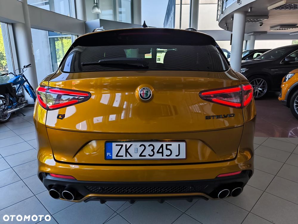 Alfa Romeo Stelvio 2.9 V6 Bi-Turbo Quadrifoglio Q4 - 9