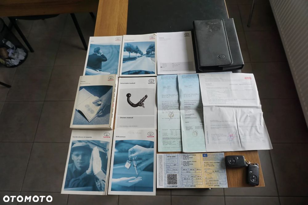 Toyota Avensis 2.0 Sol EU5 MS - 40