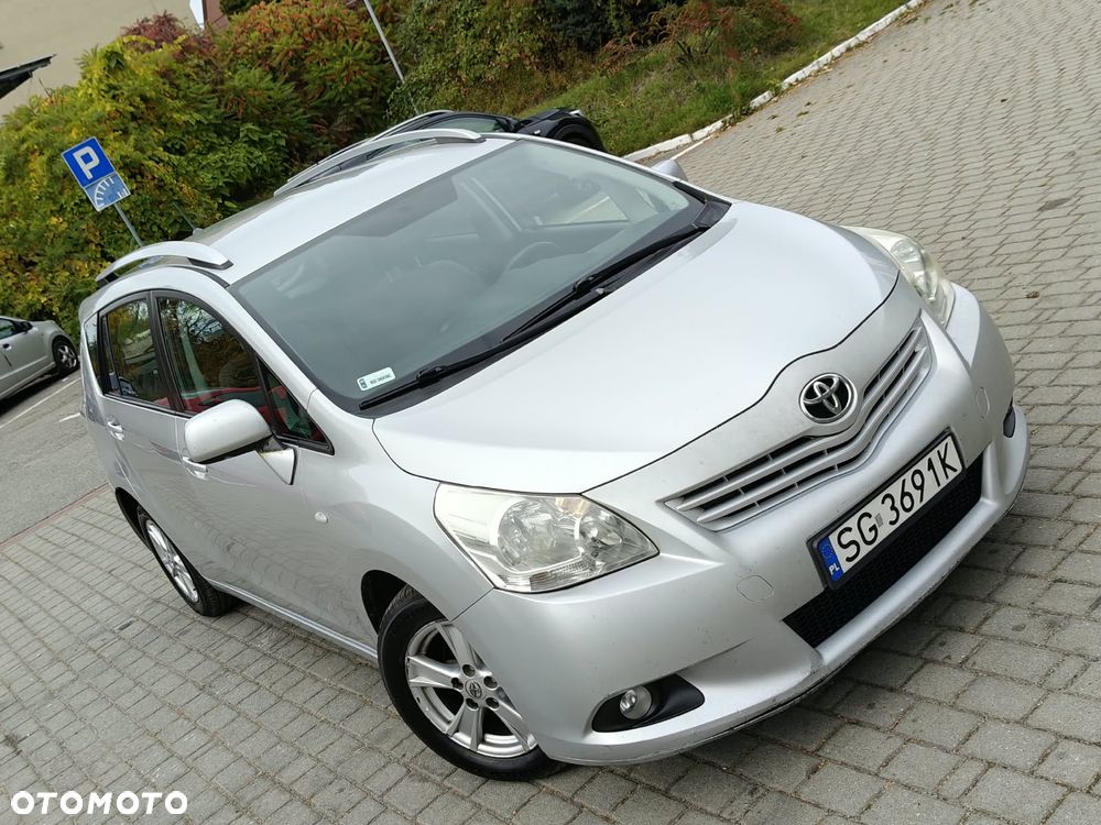Toyota Verso 2.0 D-4D Premium - 5