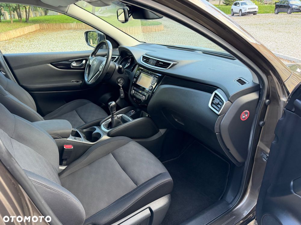 Nissan Qashqai 1.2 DIG-T Tekna+ - 26