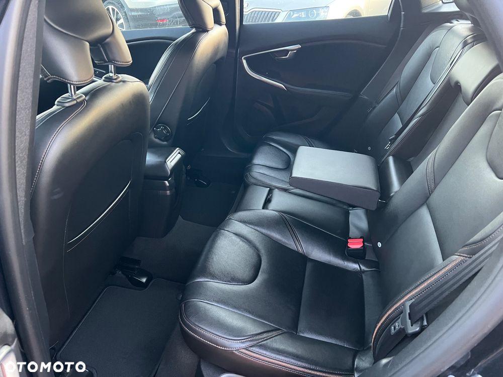 Volvo V40 Cross Country D3 Geartronic Momentum - 7