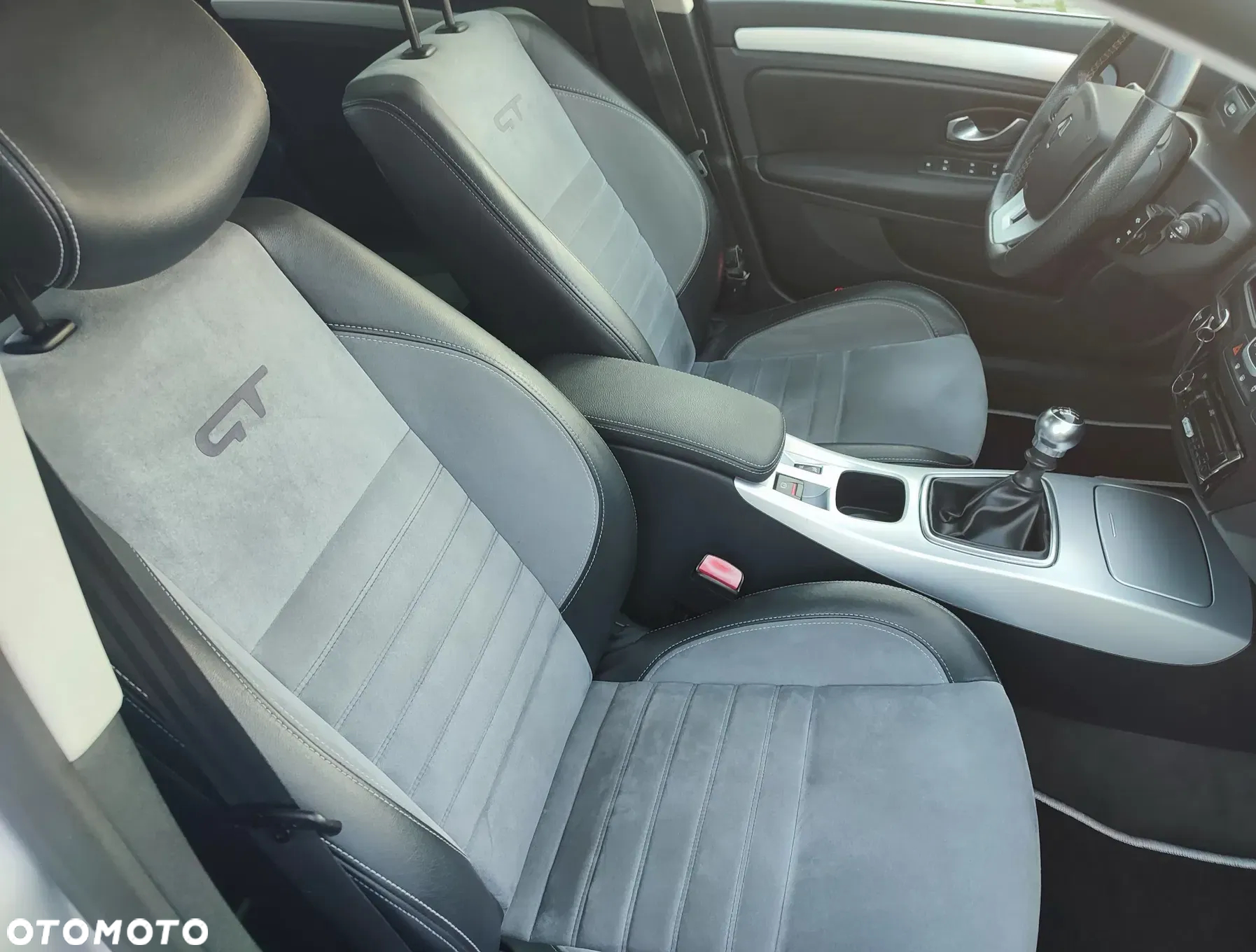 Renault Laguna Grandtour dCi 180 FAP GT - 18
