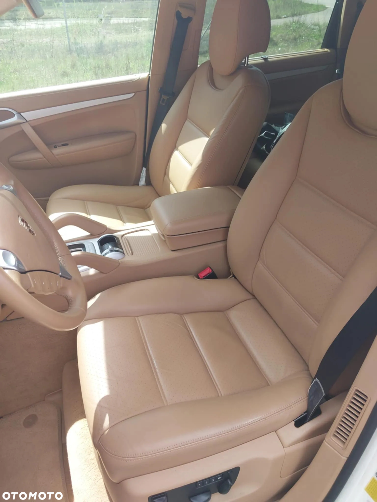 Porsche Cayenne - 10