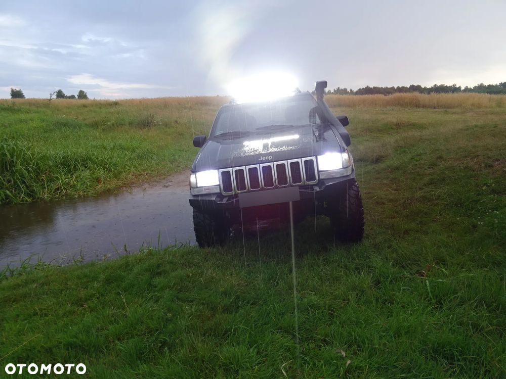 Jeep Grand Cherokee 4.0 Laredo - 4