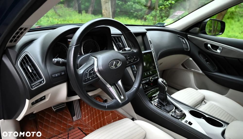 Infiniti Q50 - 26