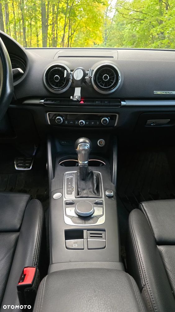Audi A3 ver-1-4-tfsi-cylinder-on-demand-ultra-s-tronic - 17