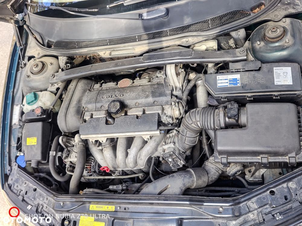 Volvo S60 2.4 - 12