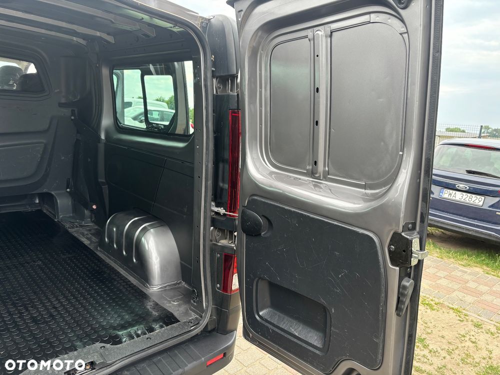 Renault Trafic - 19