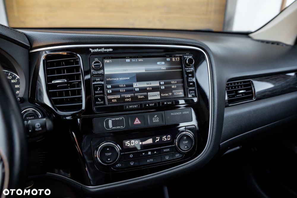 Mitsubishi Outlander 2.2 DI-D 4WD Automatik Invite - 34