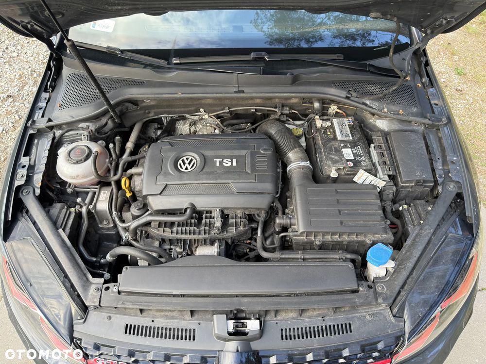 Volkswagen Golf GTI (BlueMotion Technology) DSG Performance - 24