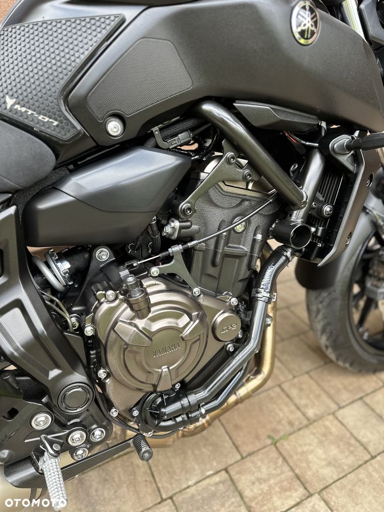 Yamaha MT - 24