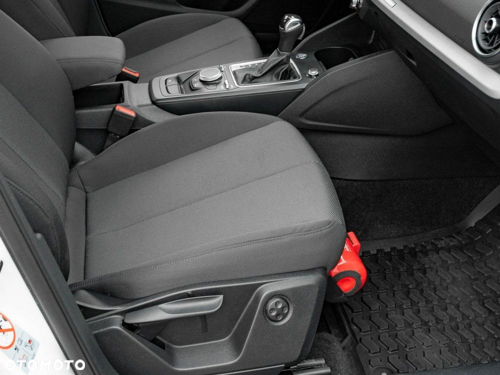 Audi Q2 35 TFSI S tronic - 33