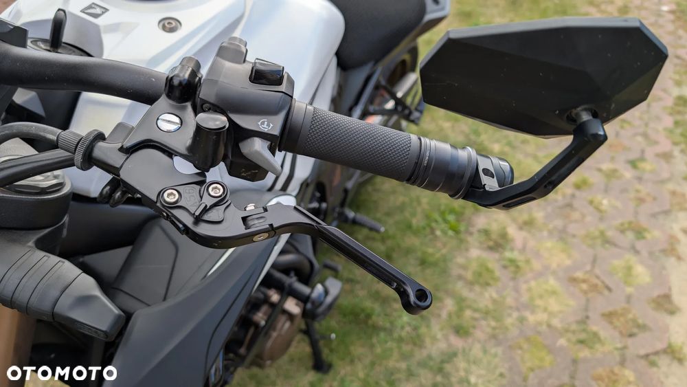 Honda CB - 19