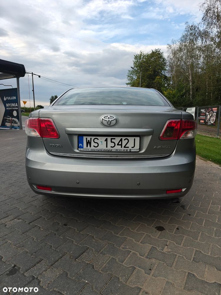 Toyota Avensis 2.0 D-4D Sol - 8