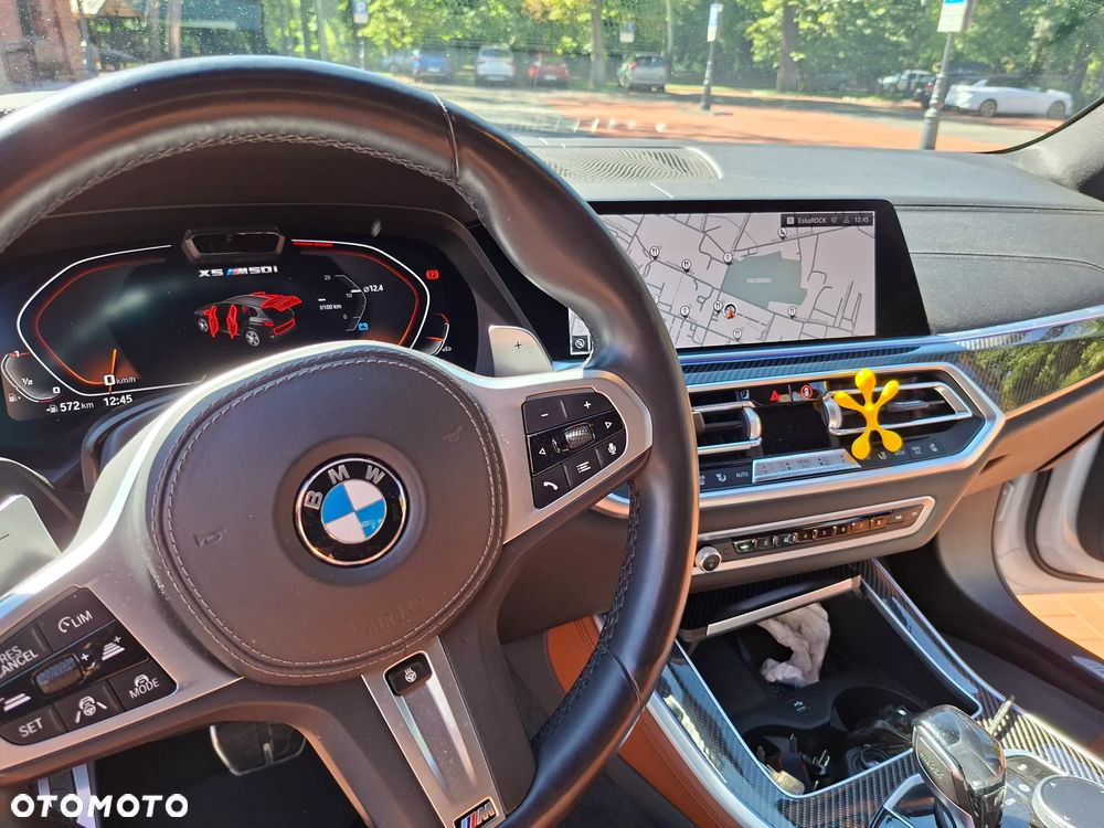 BMW X5 M50i - 16