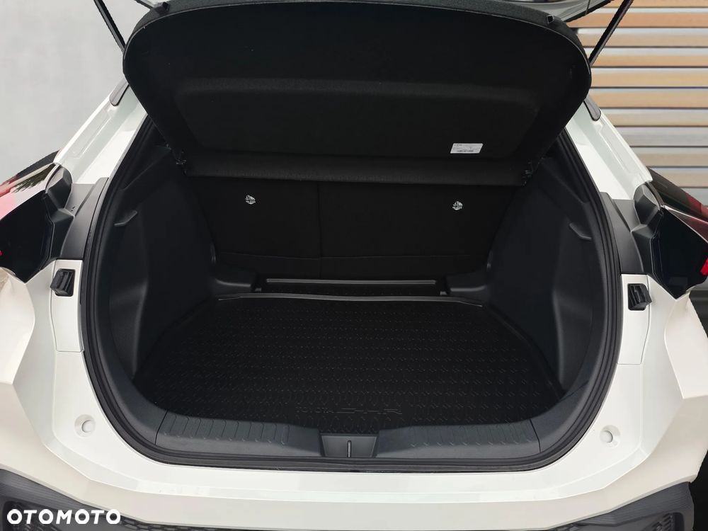 Toyota C-HR - 16
