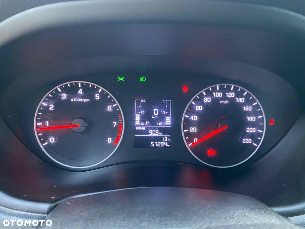 Hyundai i20 - 18