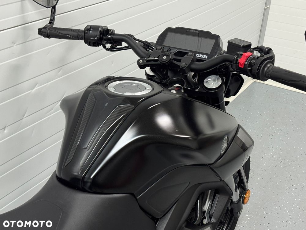 Yamaha MT - 12