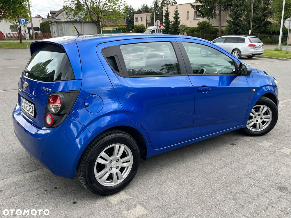 Chevrolet Aveo 1.2 LT - 12