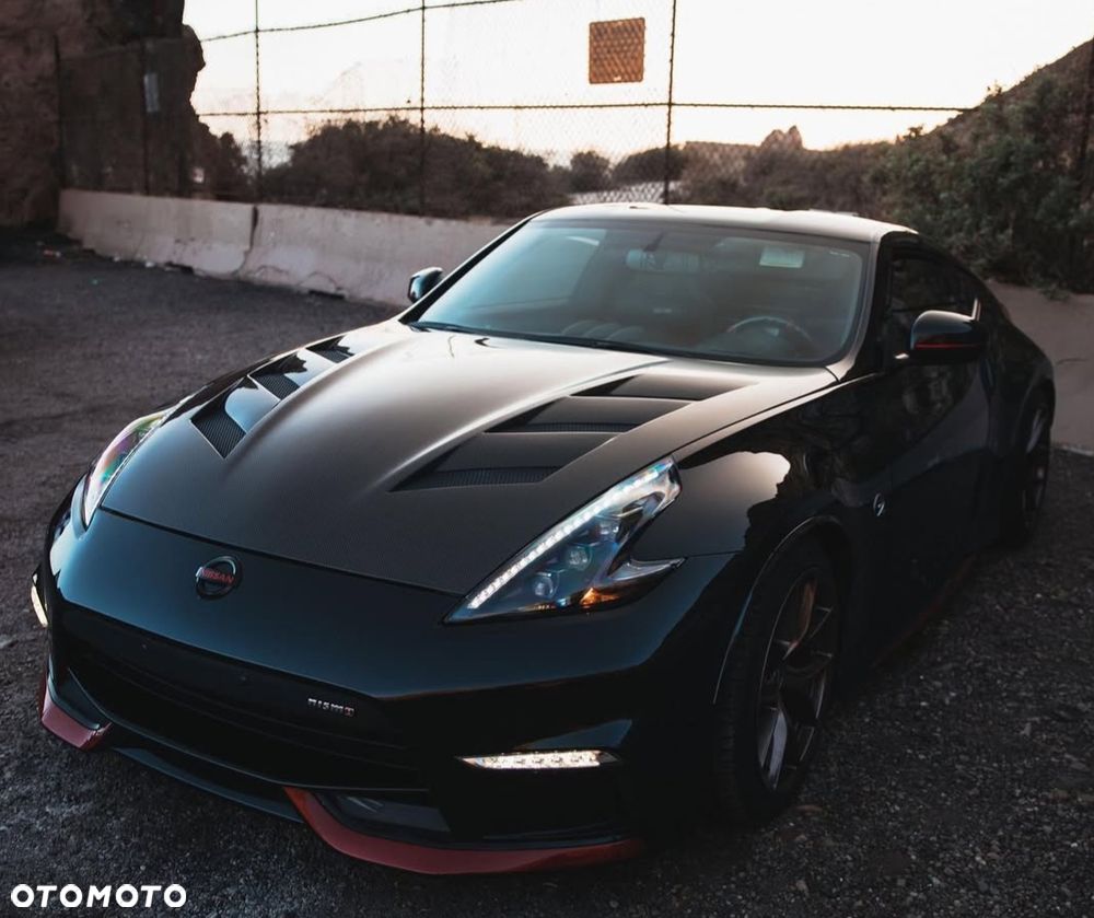 Nissan 370 Z - 33