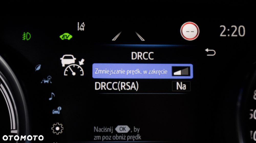 Toyota Camry 2.5 Hybrid Comfort CVT - 29