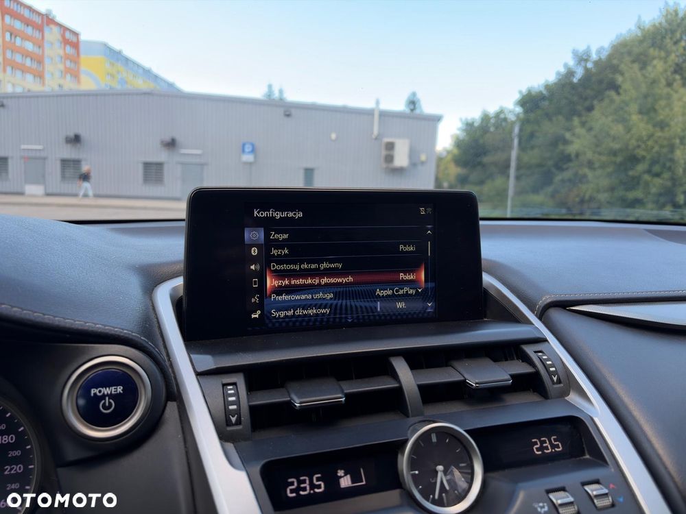 Lexus NX 300h Style Edition - 18