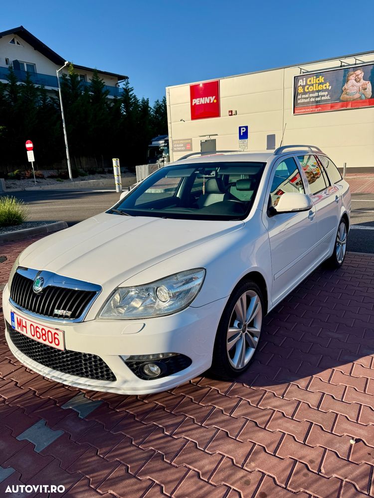 Skoda Octavia 2.0 TDI CR DPF DSG RS - 11