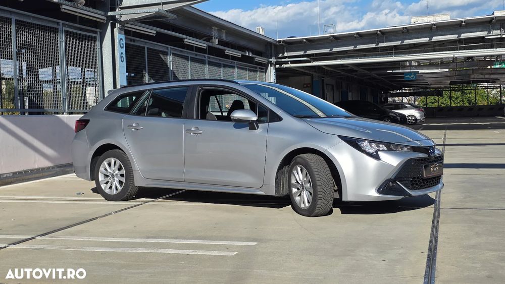 Toyota Corolla 1.8 HEV Business - 3