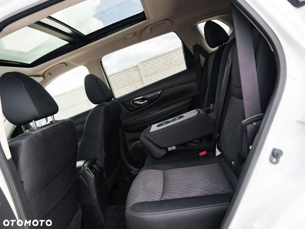 Nissan X-Trail 1.6 DCi N-Connecta 2WD Xtronic 7os - 14