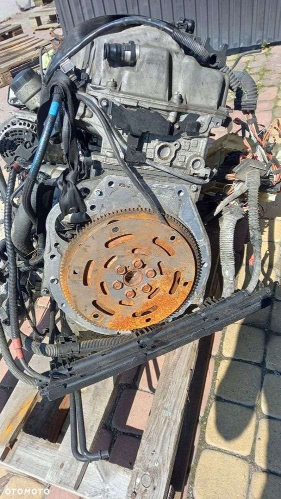 SILNIK SŁUPEK BMW E90 E60 2.5i - 4