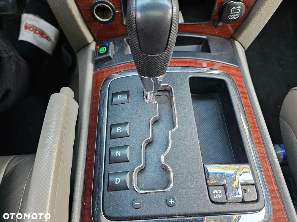 Jeep Grand Cherokee - 29