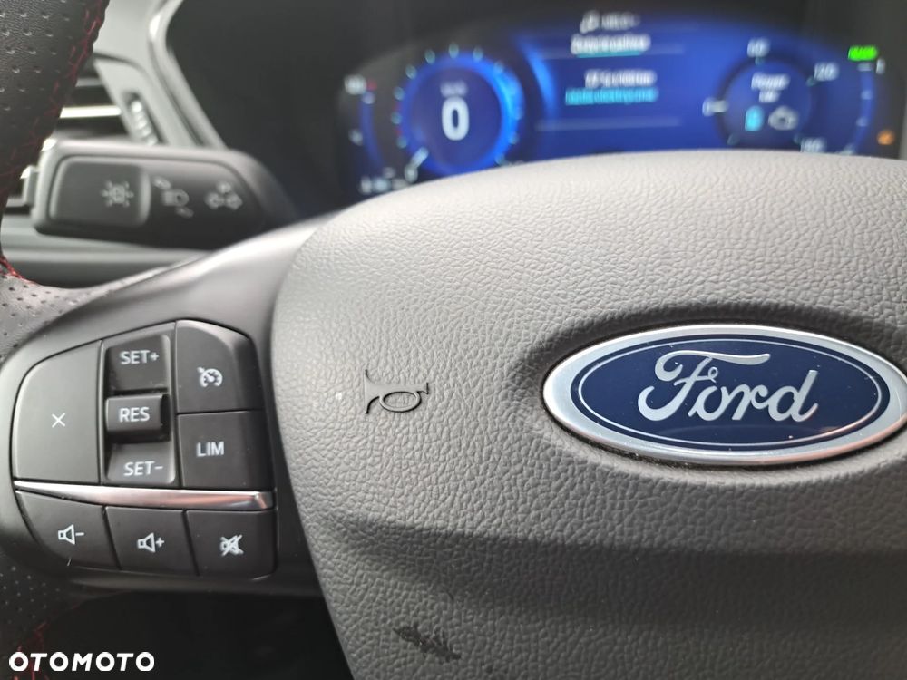 Ford Kuga 2.5 FHEV FWD ST-Line - 21