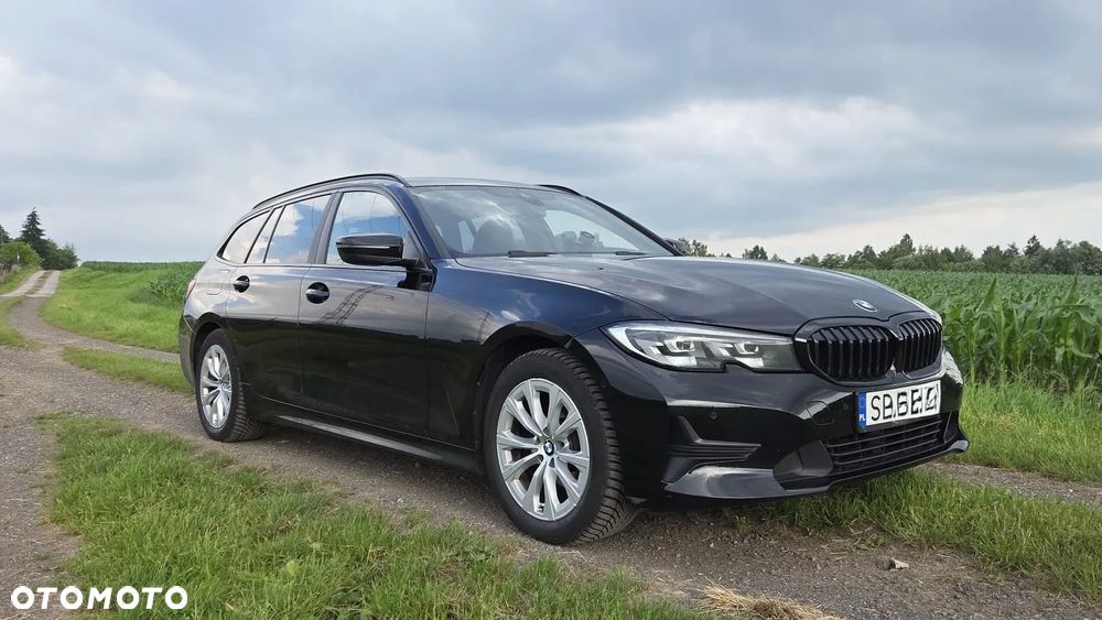 BMW Seria 3 318i - 3