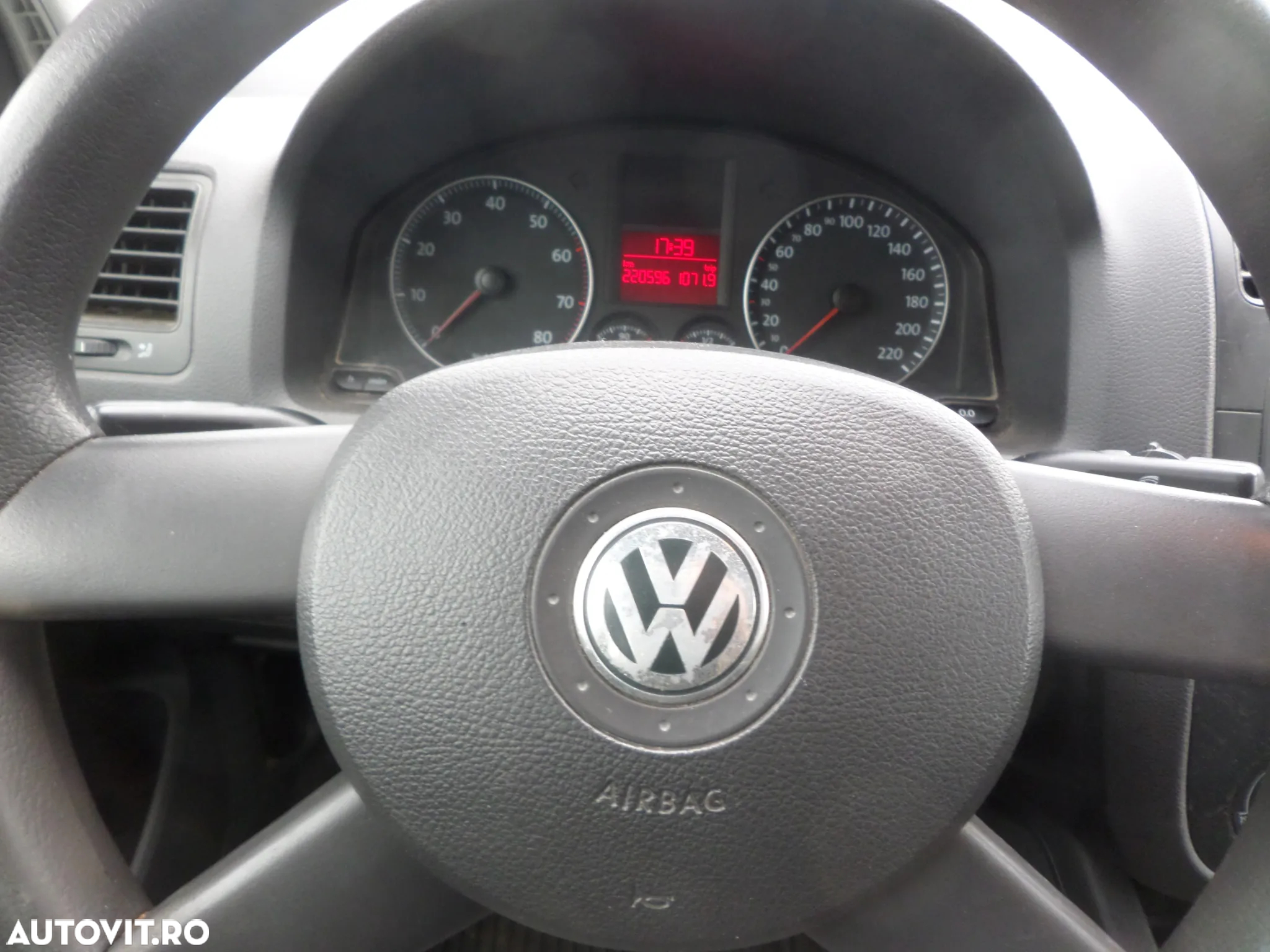 Volkswagen Golf 1.4 Comfortline - 30