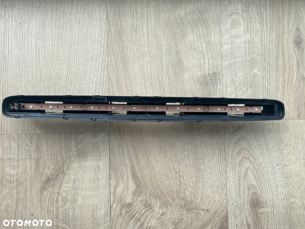 ŚWIATŁO LAMPA STOP STOPU MERCEDES W211 156439 - 1