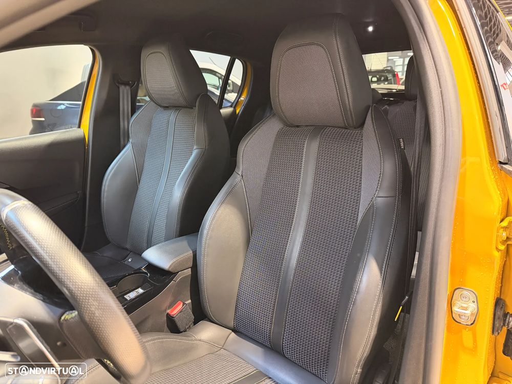 Peugeot 208 1.2 PureTech GT Line EAT8 - 11