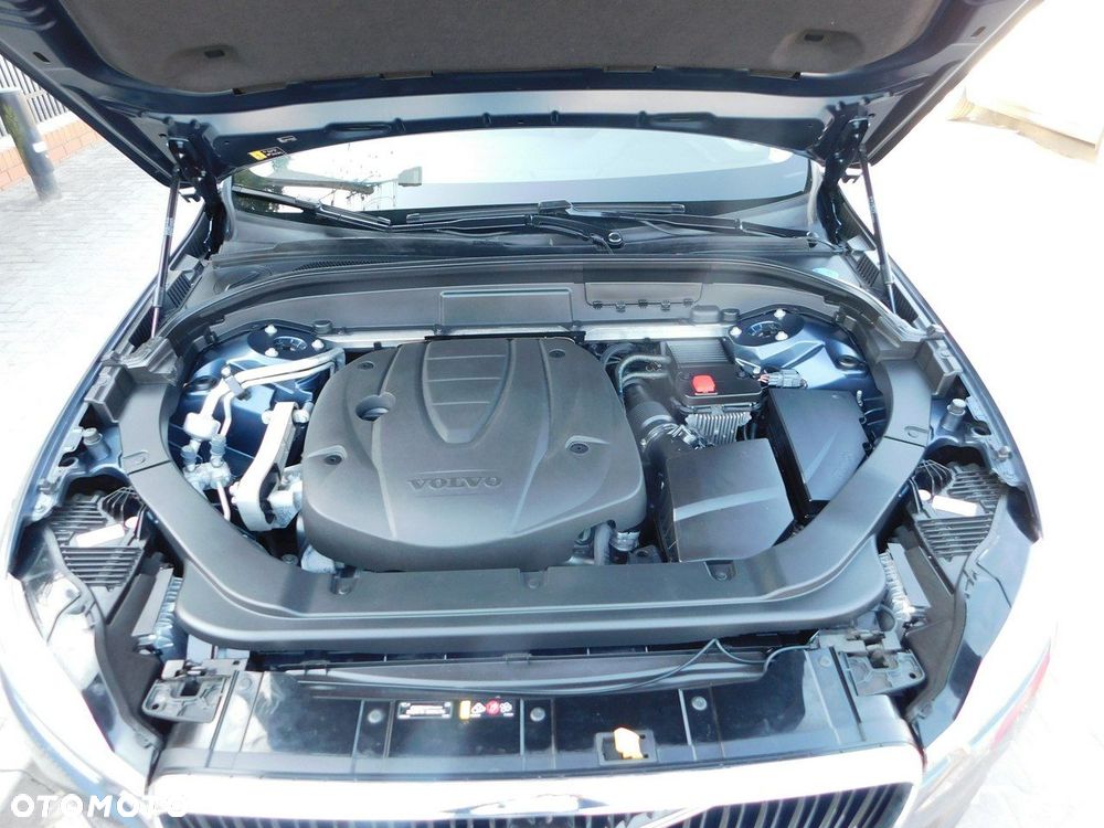 Volvo XC 60 D3 Momentum Pro - 27