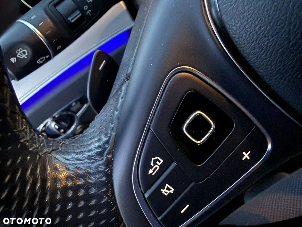 Mercedes-Benz Klasa E - 24