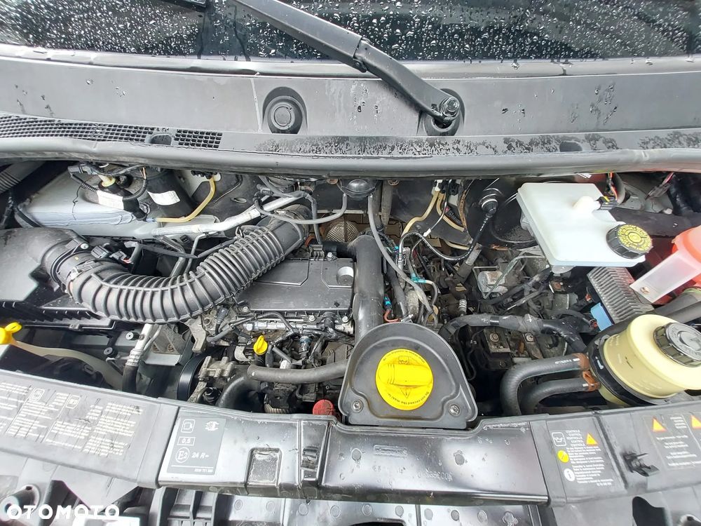 Mercedes-Benz Sprinter - 15